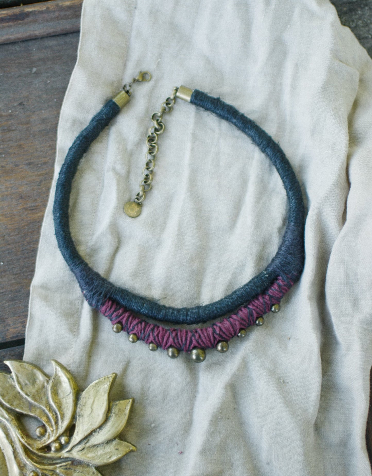 Kuhle Witchy Hemp Necklace with Clear Crystal