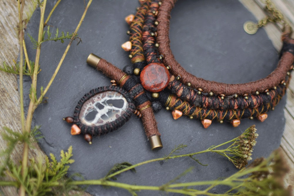 Afterlife - Necklace with Red Jasper and a Fossil