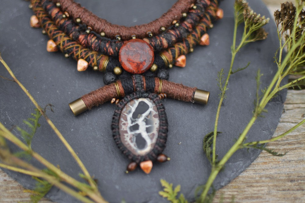 Afterlife - Necklace with Red Jasper and a Fossil
