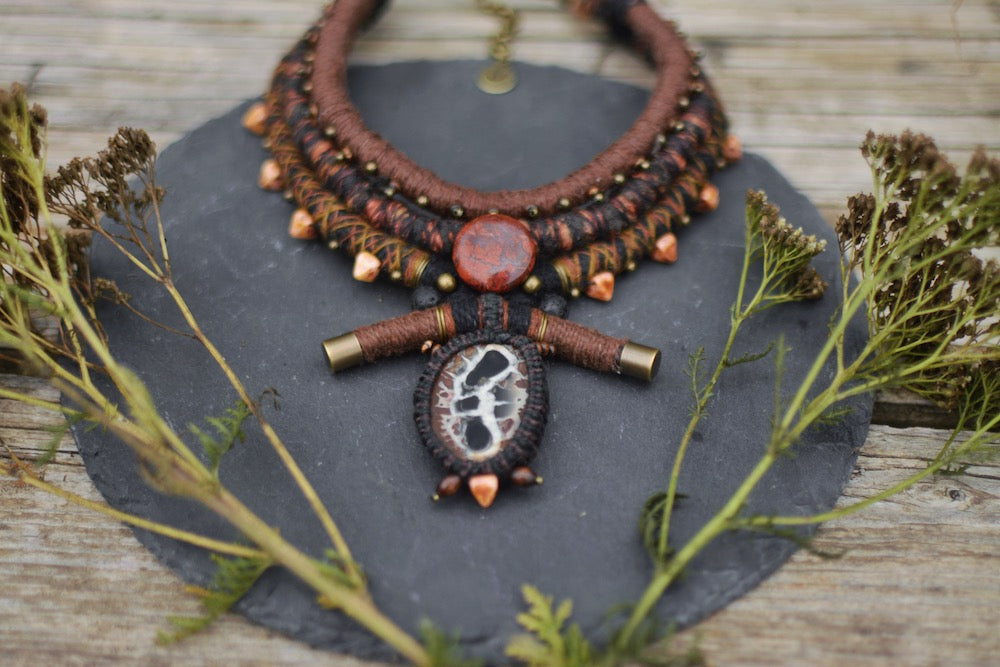 Afterlife - Necklace with Red Jasper and a Fossil