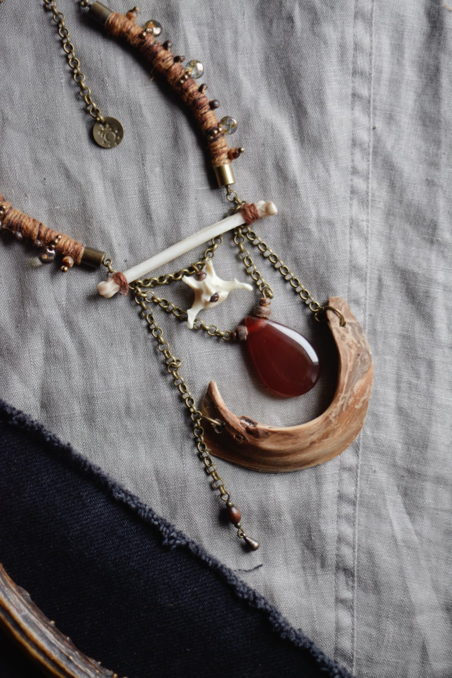 Moon Root - Back to Roots Talisman