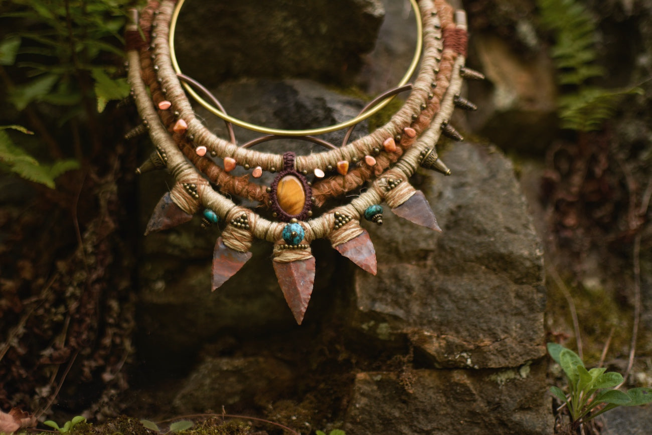 Afterlife - Necklace with Stone Arrows, Tiger eye and Dyed Howlite