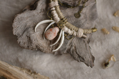 Soluma Necklace witt Sunstone and Shells