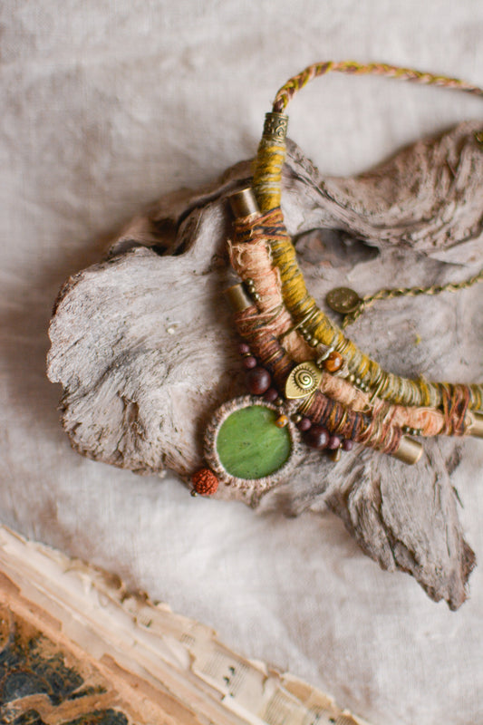 Verradine Necklace with Nephrite