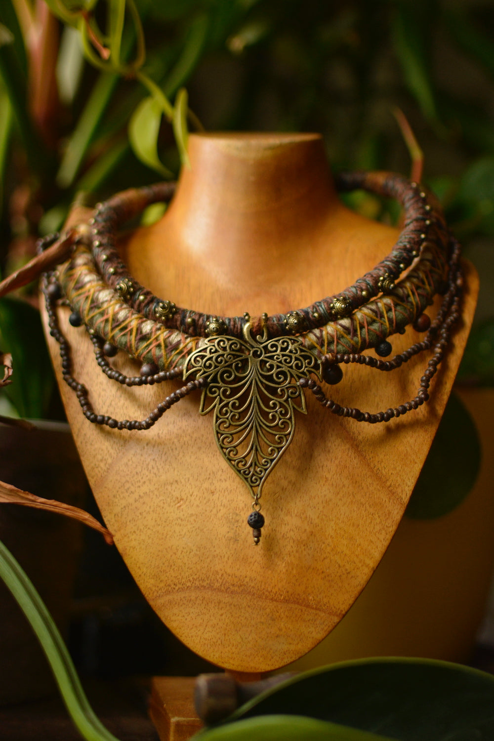 Necklace with Leaf Pendant