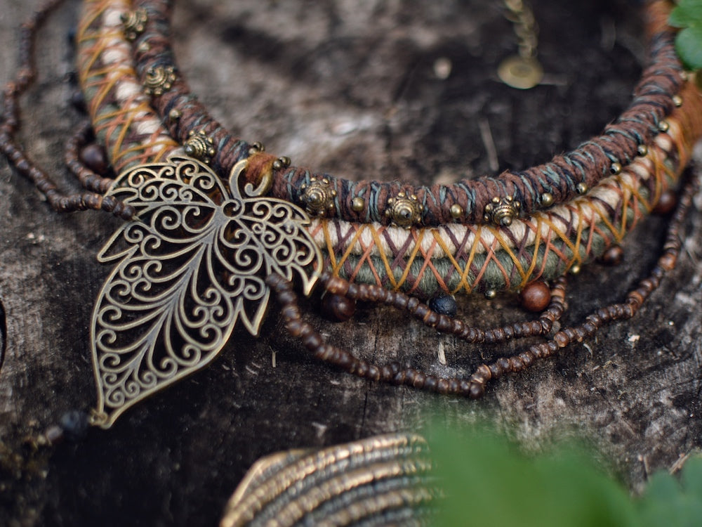 Necklace with Leaf Pendant